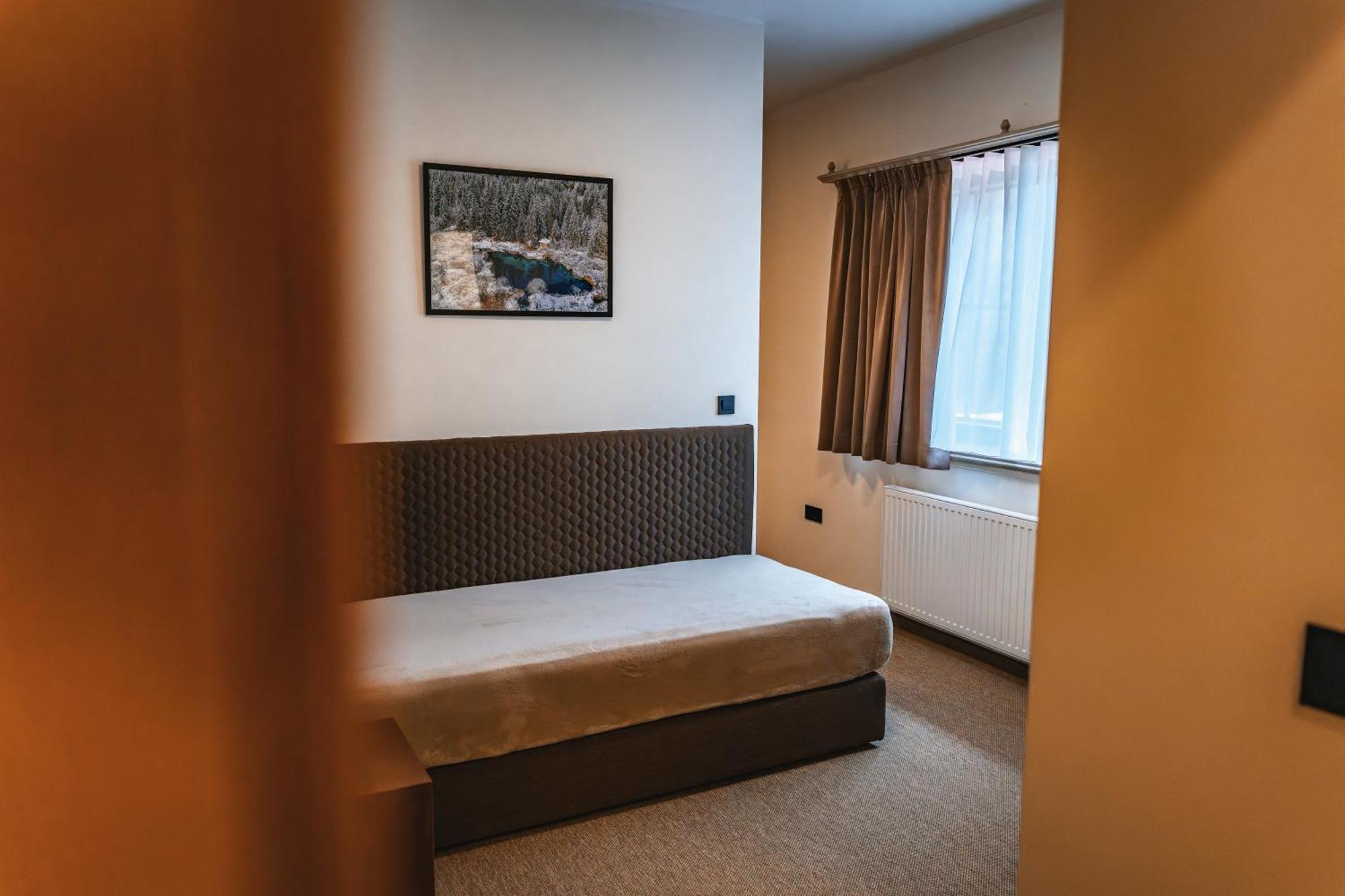 Guest House Ejga 예세니체 외부 사진