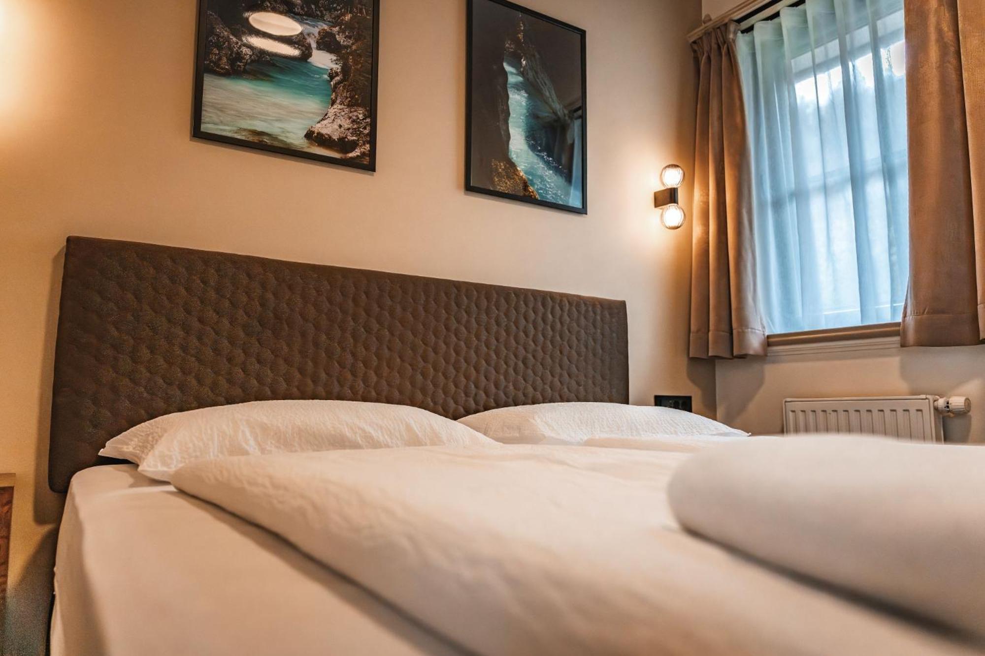 Guest House Ejga 예세니체 외부 사진