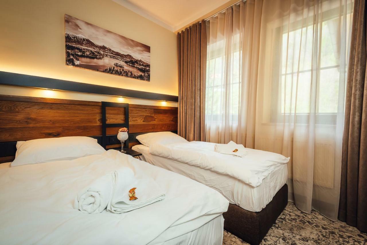 Guest House Ejga 예세니체 외부 사진